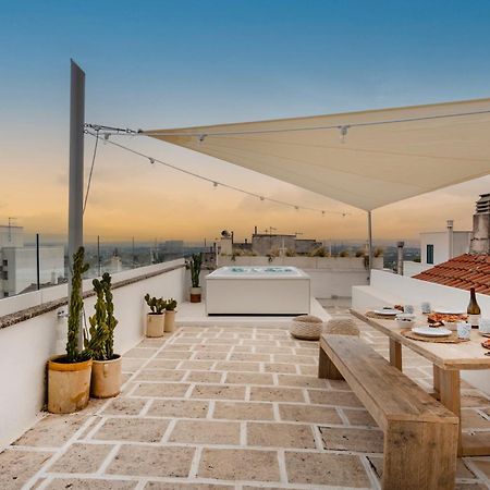 Casa U Burie, Casa Design Con Terrazza Panoramica E Jacuzzi Apartment Cisternino Luaran gambar