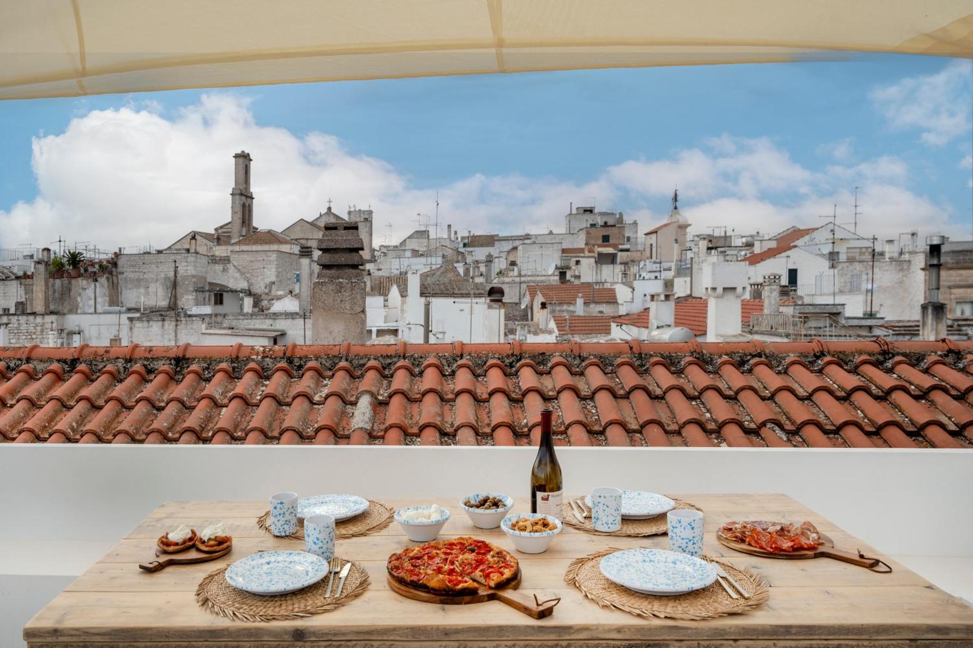 Casa U Burie, Casa Design Con Terrazza Panoramica E Jacuzzi Apartment Cisternino Luaran gambar
